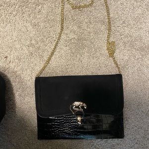 Black purse for sale!